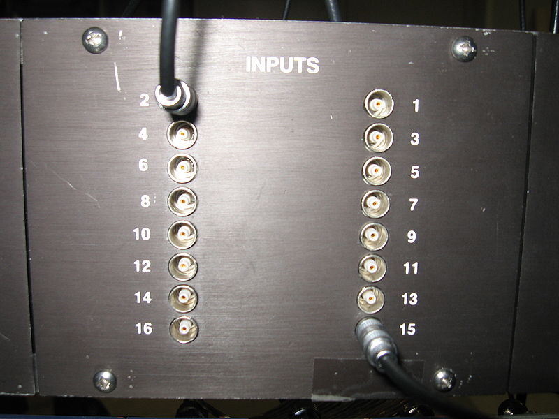 File:UVA 122B Signal Splitter 2.jpg